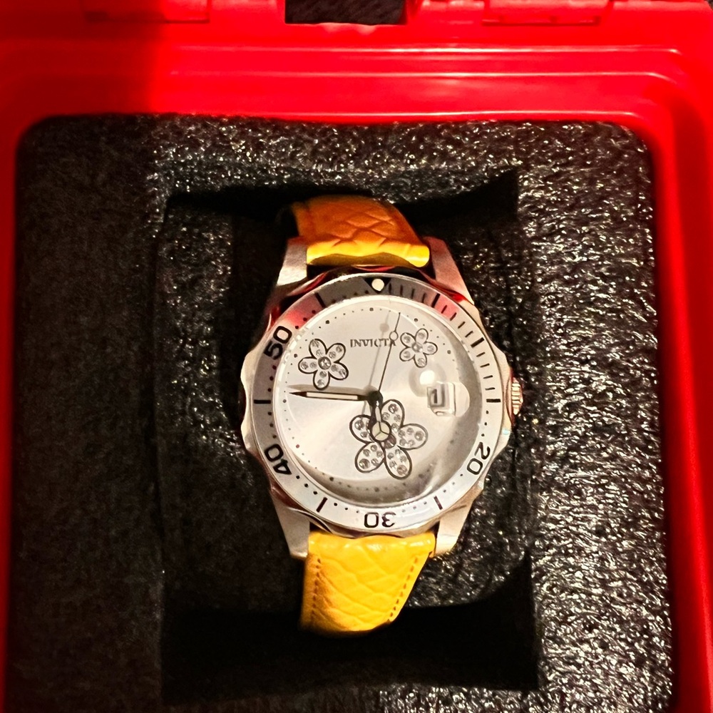 Invicta watch and case